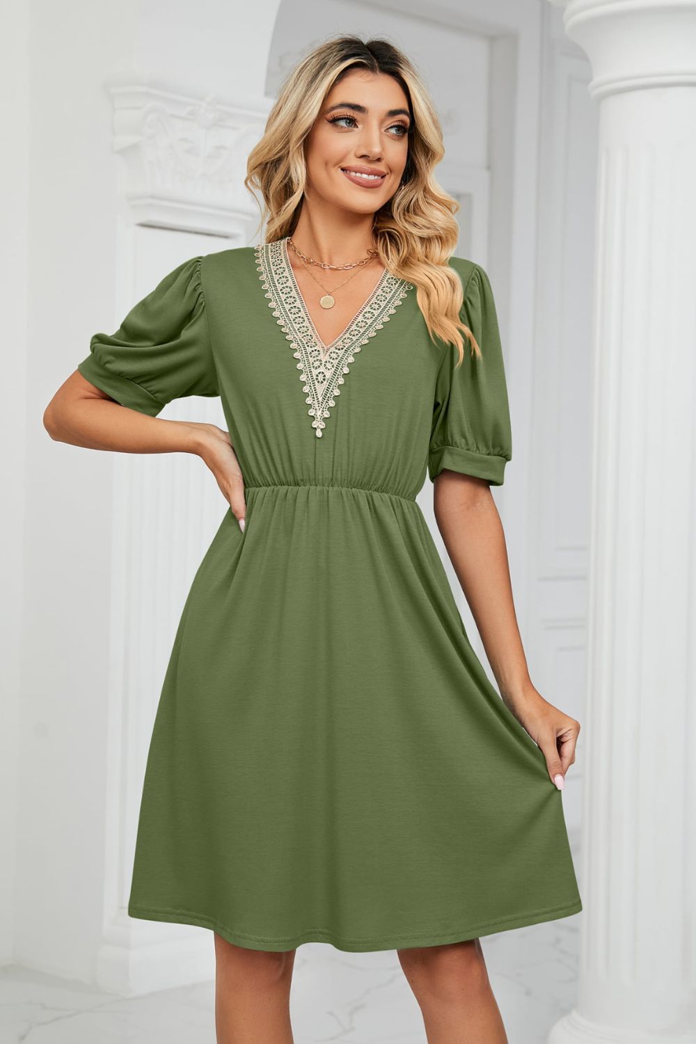 Contrast V-Neck Puff Sleeve Pocket Dress